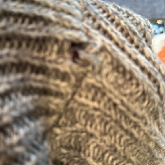 PTP 21”. Like 33 inches. Has One small flaw photos. - Picture 4 of 5